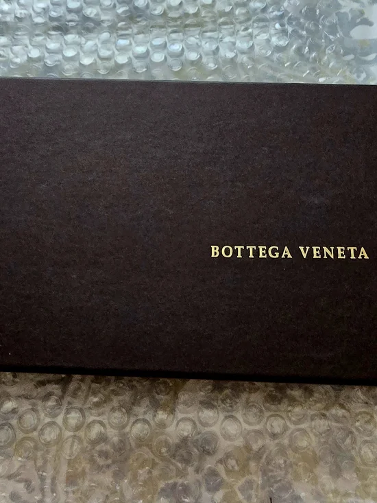 Bottega Veneta Black Intrecciato Leather Zip Wallet - Picture 2 of 7
